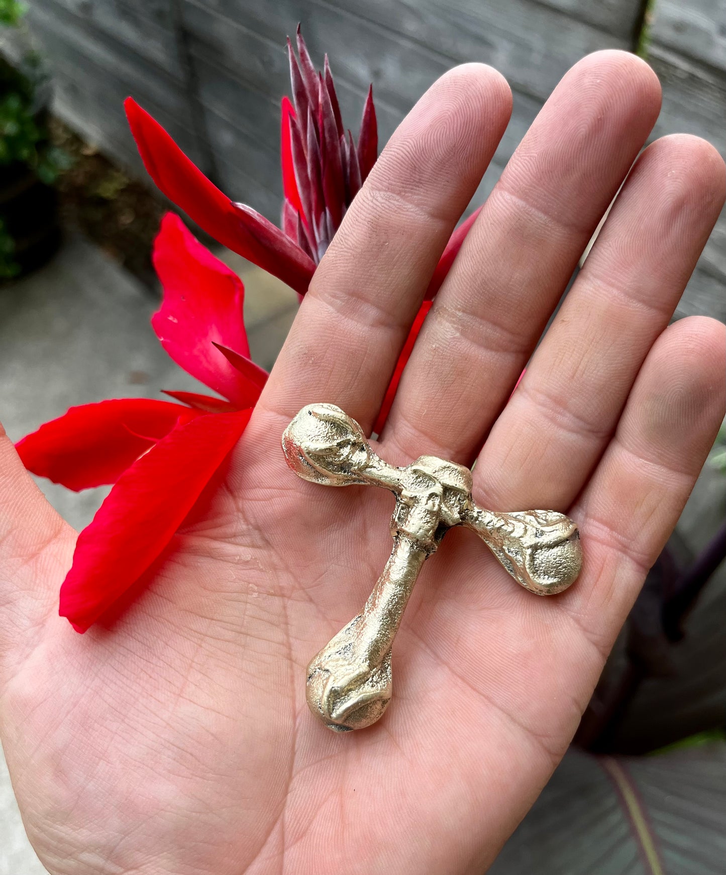 V2 Pocket Thorn